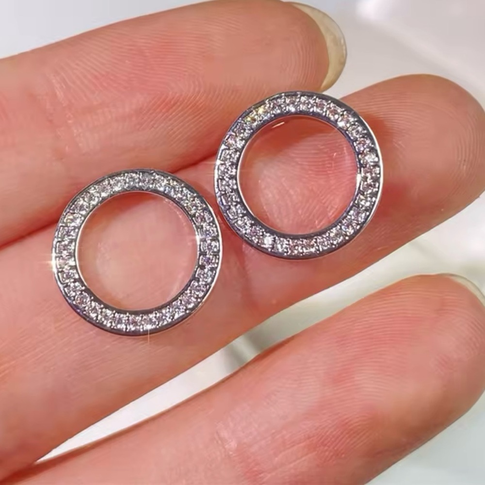 Circle Glittering Stud Earrings with Crystal Cubic Zirconia Minimalist Earrings